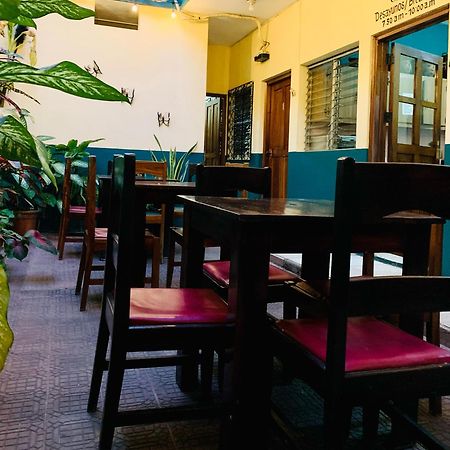 Hostal Fachente Leon Luaran gambar