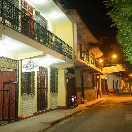 Hostal Fachente Leon Luaran gambar