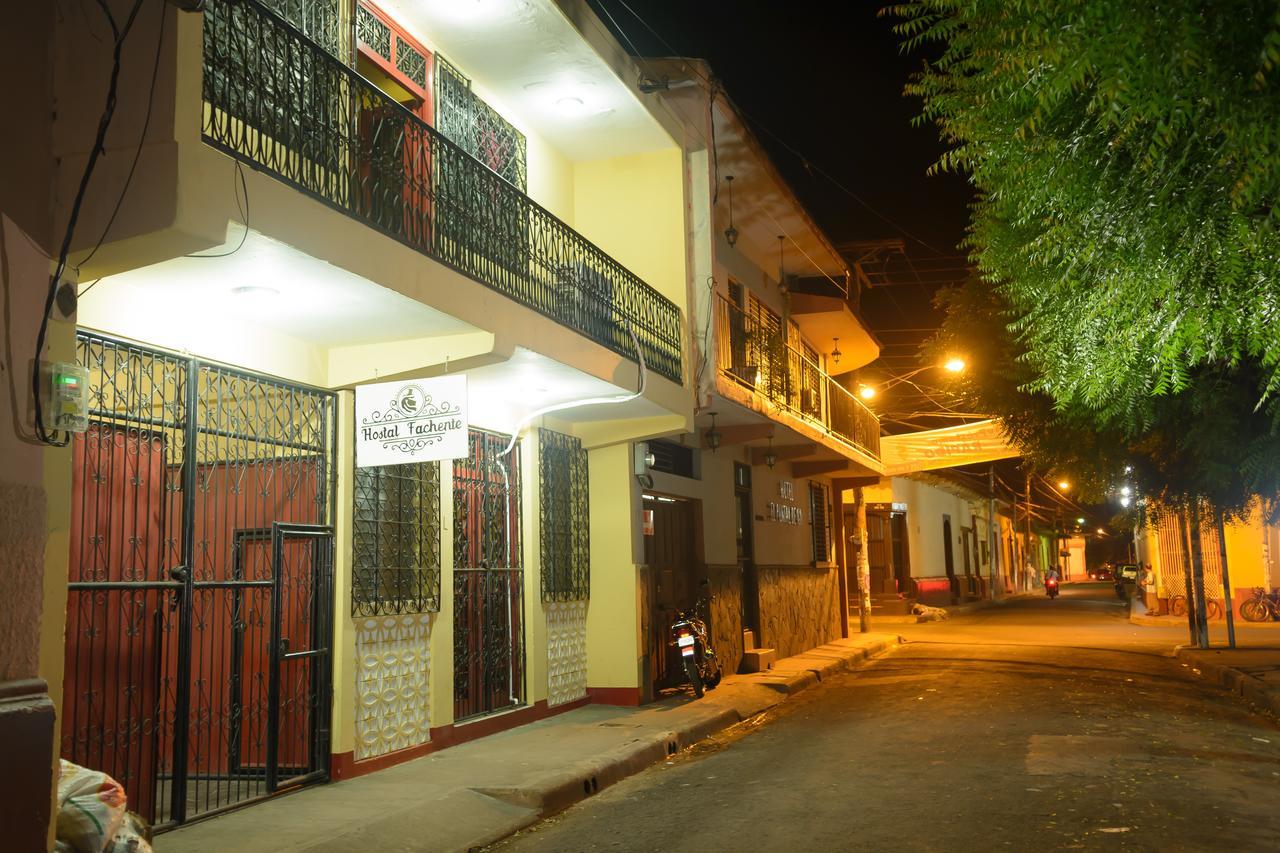 Hostal Fachente Leon Luaran gambar