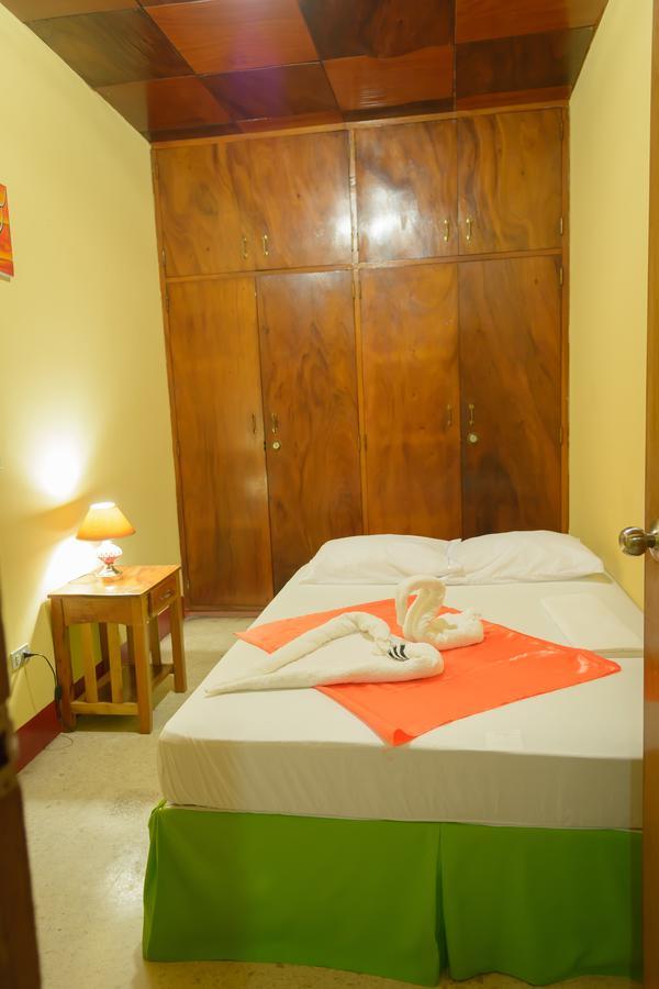 Hostal Fachente Leon Luaran gambar