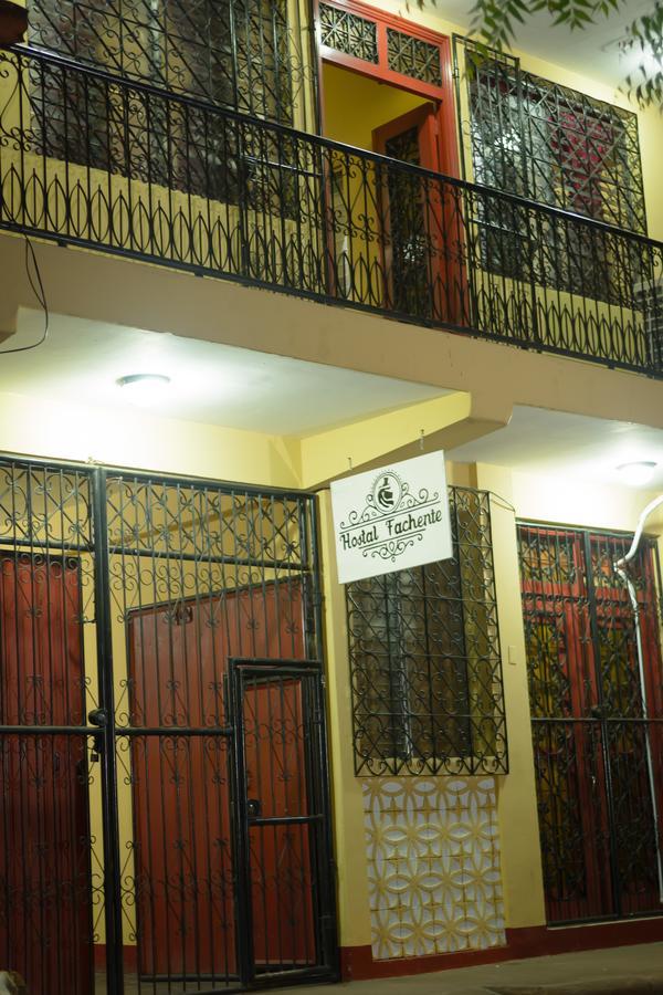 Hostal Fachente Leon Luaran gambar